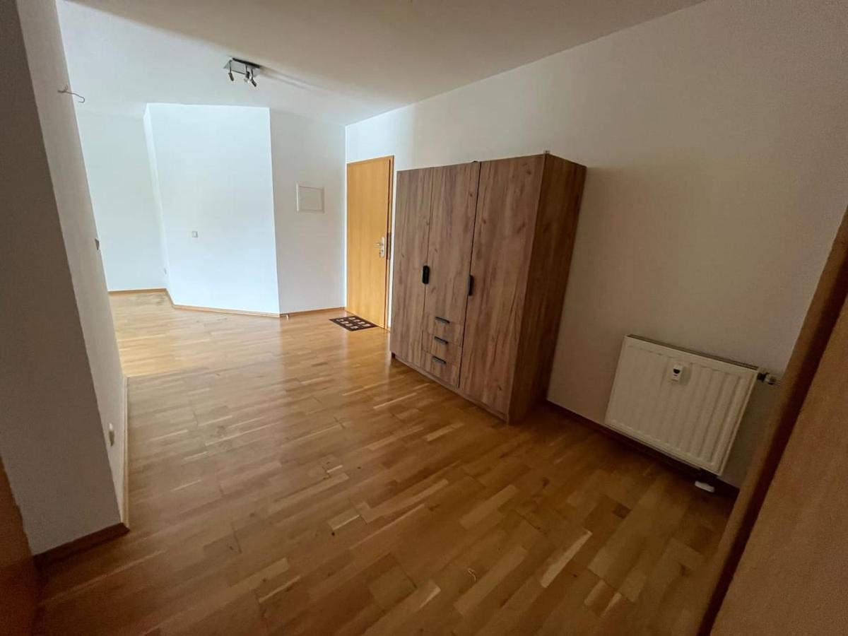 Grosses Apartment Im Dg Leipzig Exterior foto